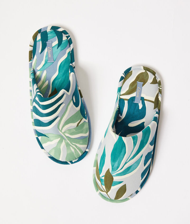 Slide Slippers;${refinementColor}