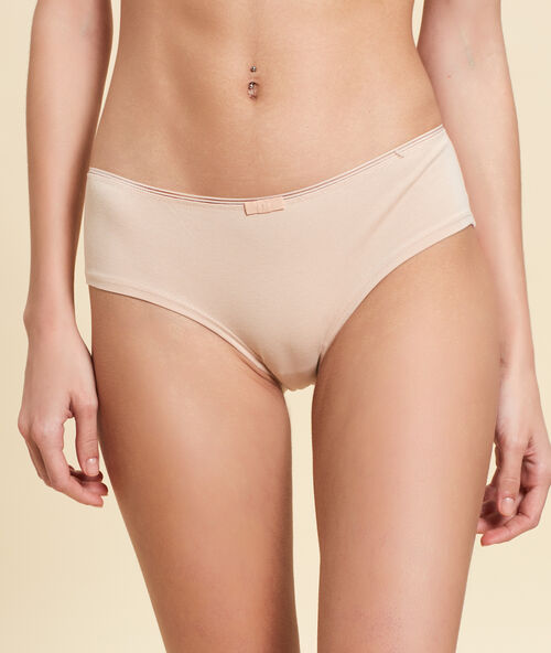 Plain shorts, open-work band blush.