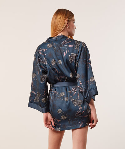 Kimono de satén estampado;${refinementColor}