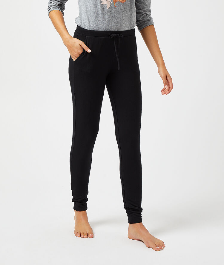 Pantalon uni noir.