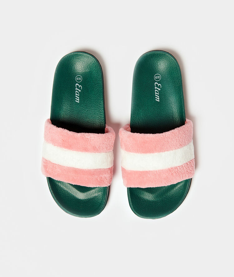 Slider slippers pink.