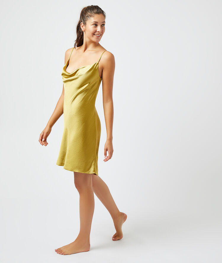 Nuisette satin&eacute;e anis.