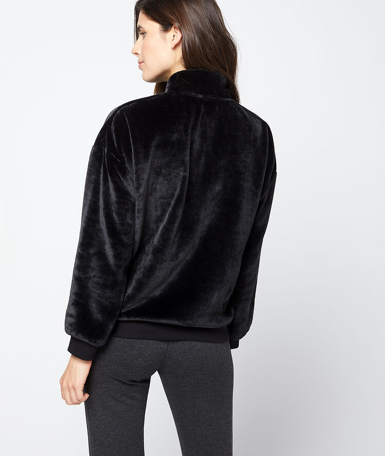 Soft lounge jacket black.