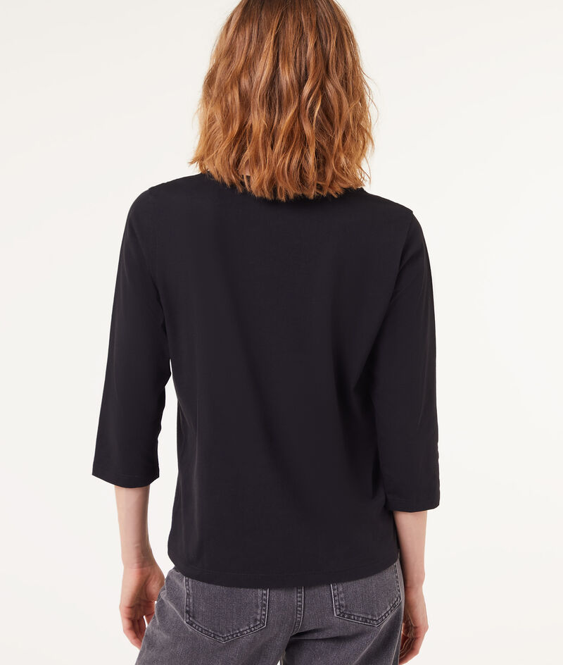 Long-Sleeved T-Shirt;${refinementColor}