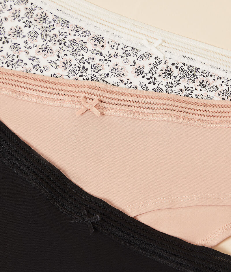 3 Pack Short Briefs, Openwork Edges;${refinementColor}
