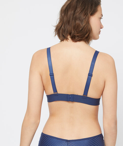 Non-wired triangle bra navy.