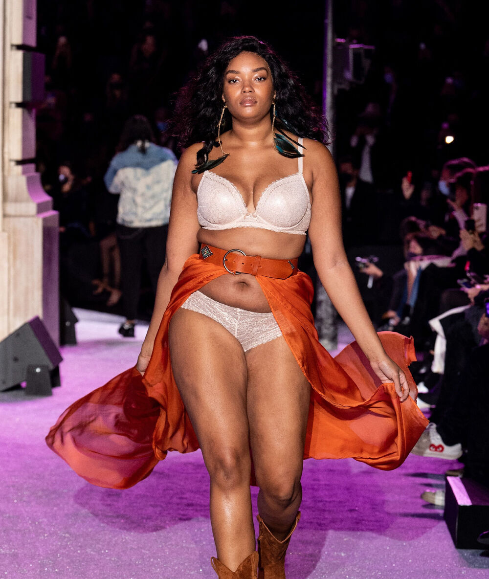 Bra n&deg;5 - light padded gold.