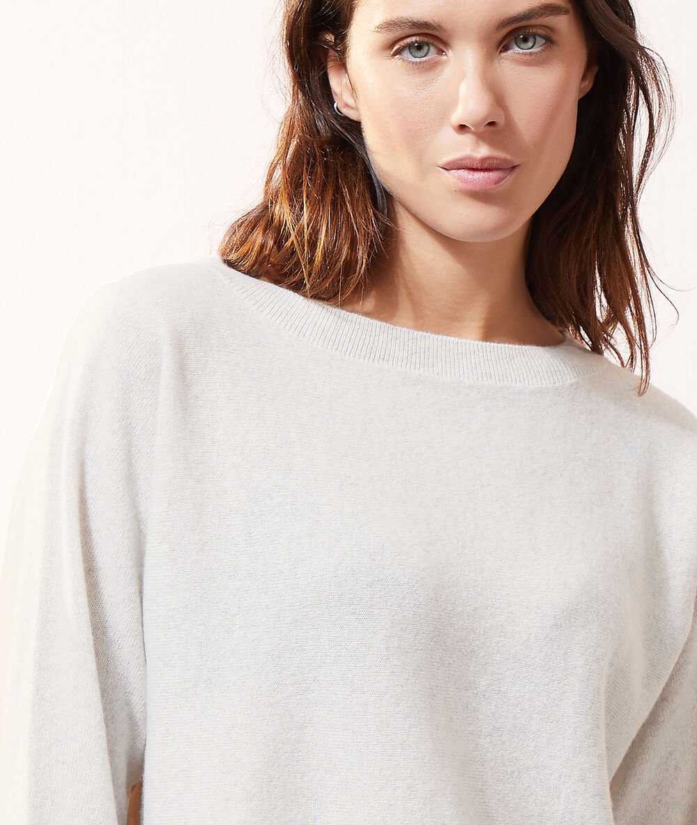 Cashmere sweatshirt off white.