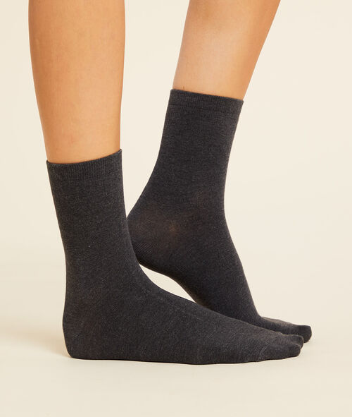 2 paires de chaussettes 2 paires de chaussettes