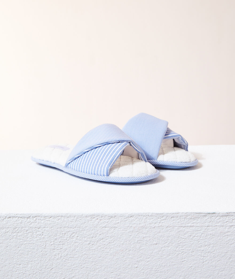 Open mule slippers blue.