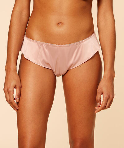 Satin thong with ruffles;${refinementColor}