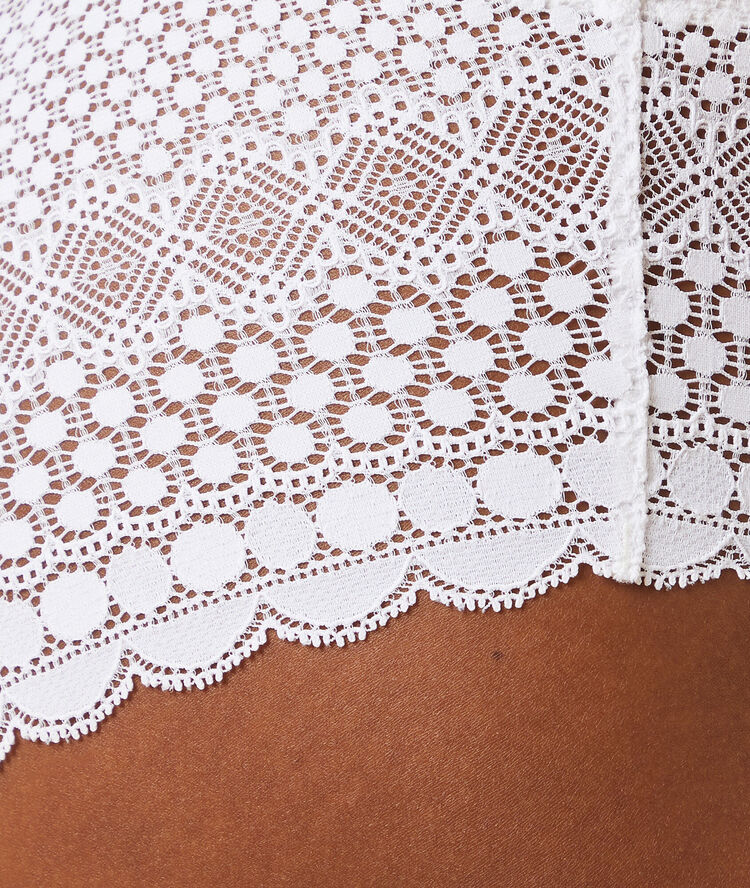 Lace shorty white.