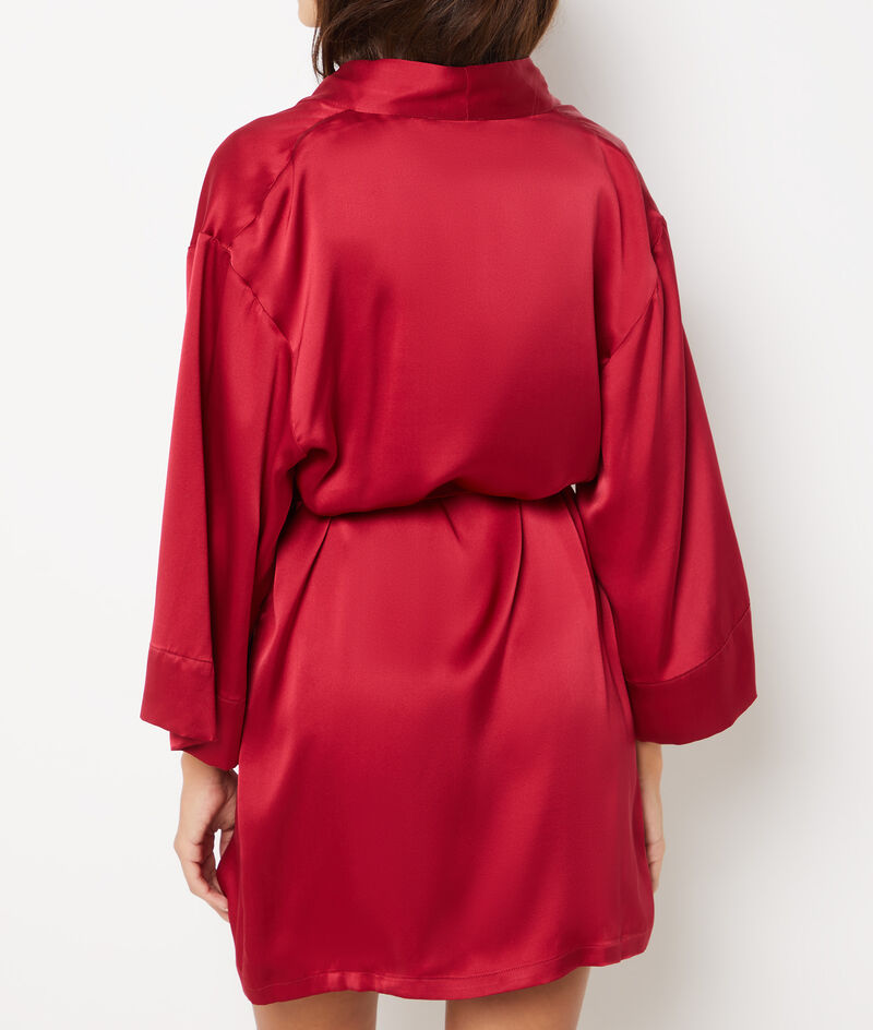 Silk Robe;${refinementColor}