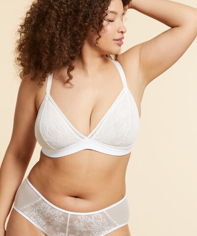 Lightly padded non-wired triangle bra;${refinementColor}