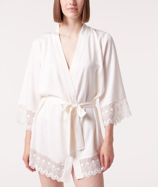 Robe with lace details;${refinementColor}