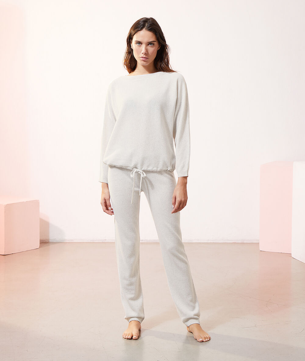 Cashmere sweatshirt off white.