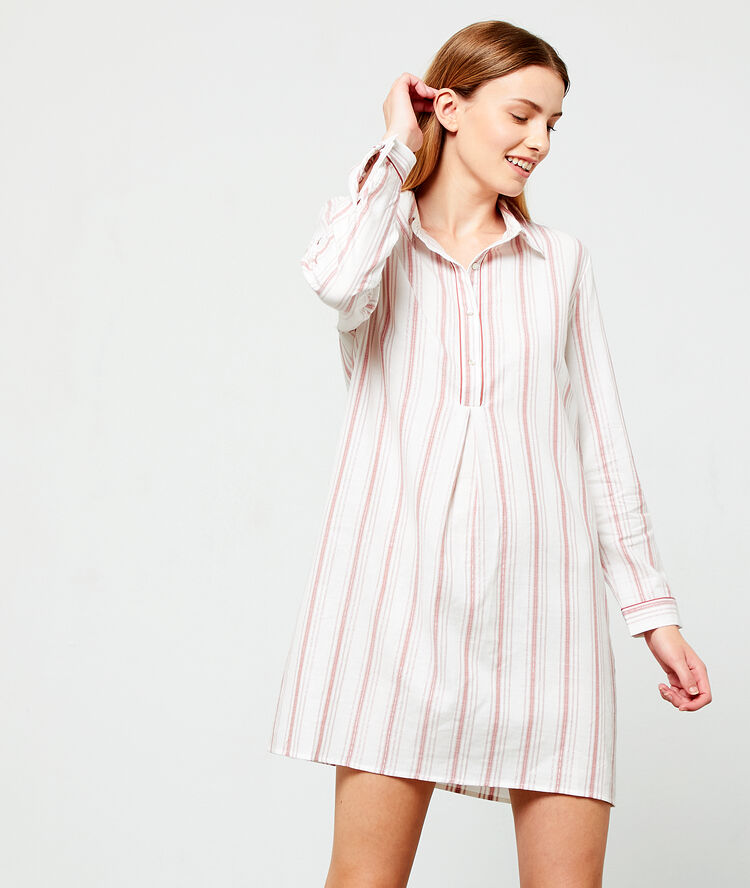 Striped nightshirt red.