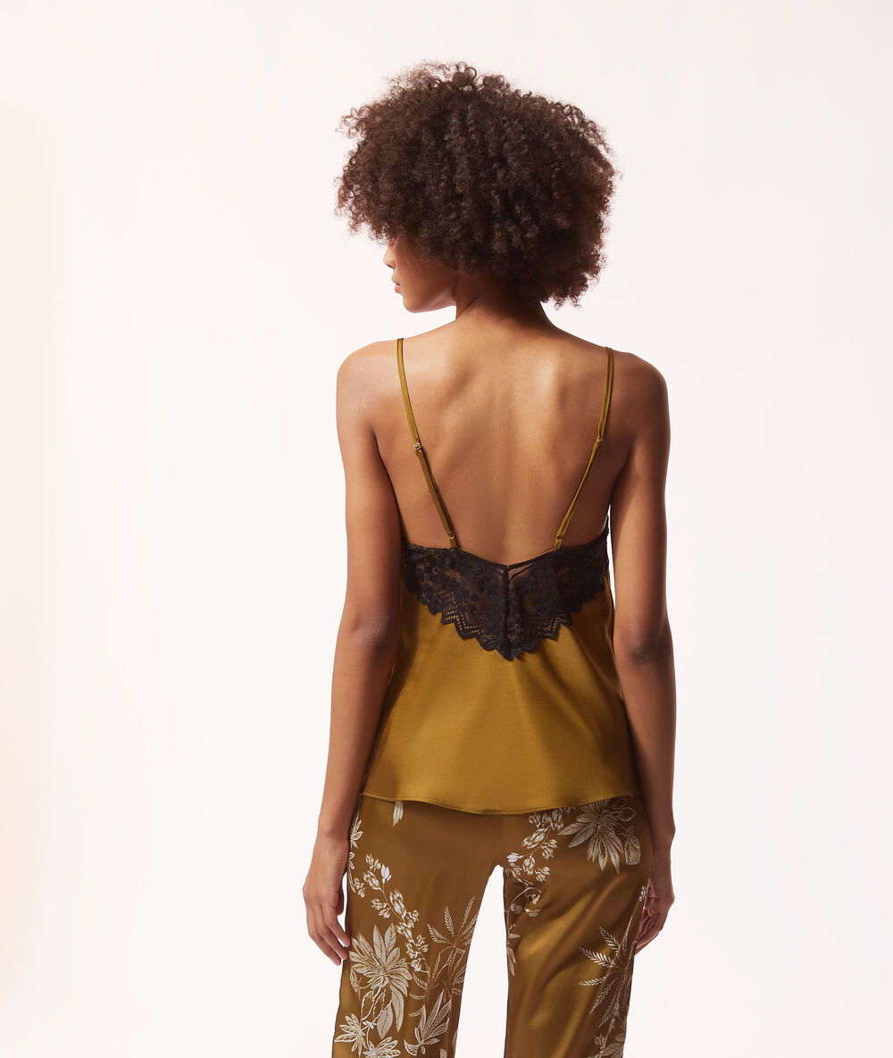 Caraco avec dentelle bronze.