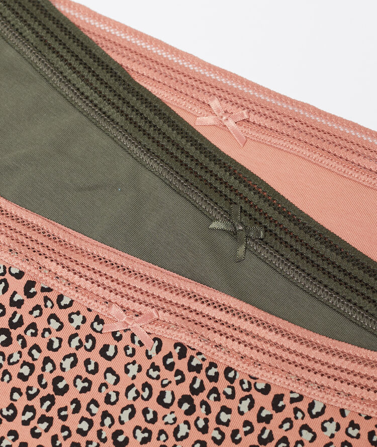 Pack of 3 short briefs brown.