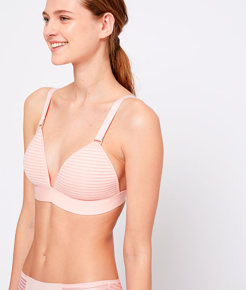 Non-wired triangle bra