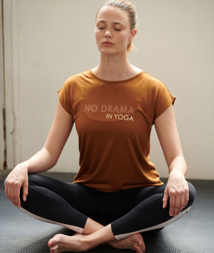 Open back sport top brown.