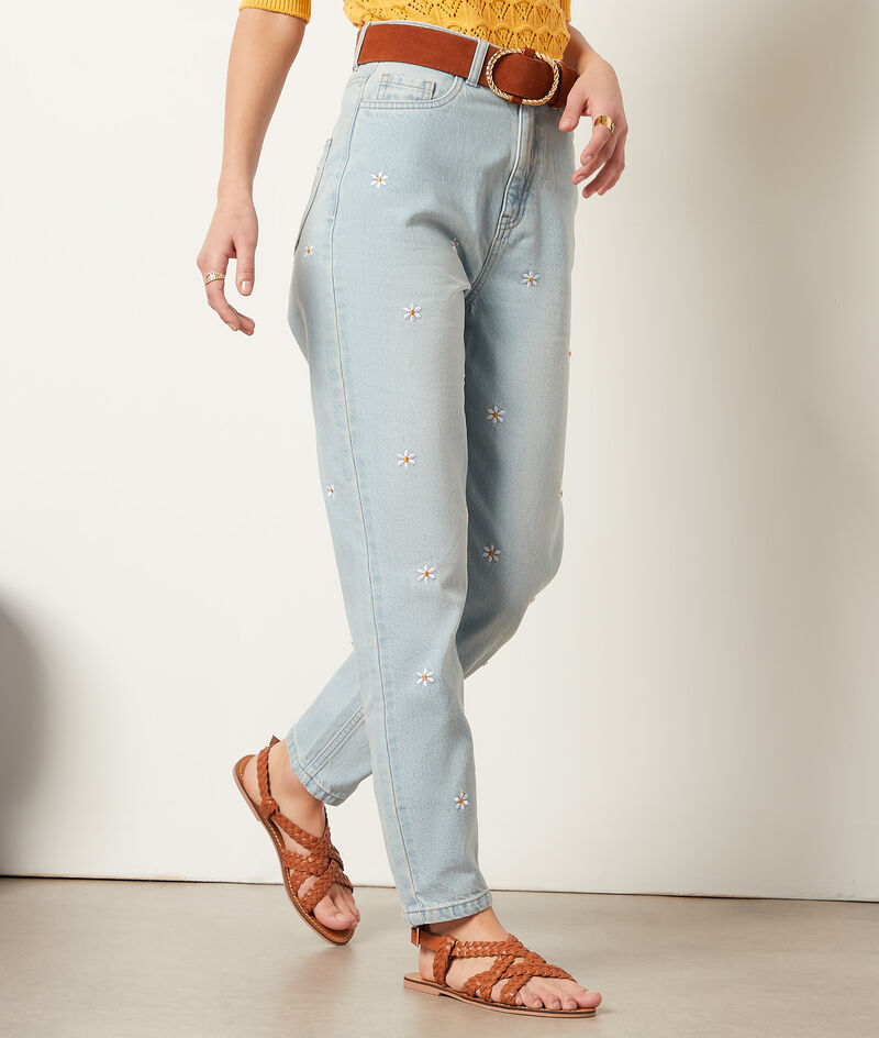 Carrot-Cut Jeans With Embroidery Details;${refinementColor}