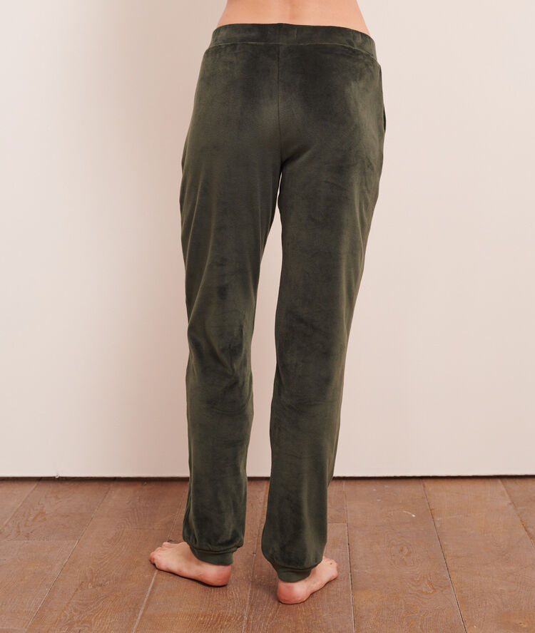 Pantalon loungewear kaki.
