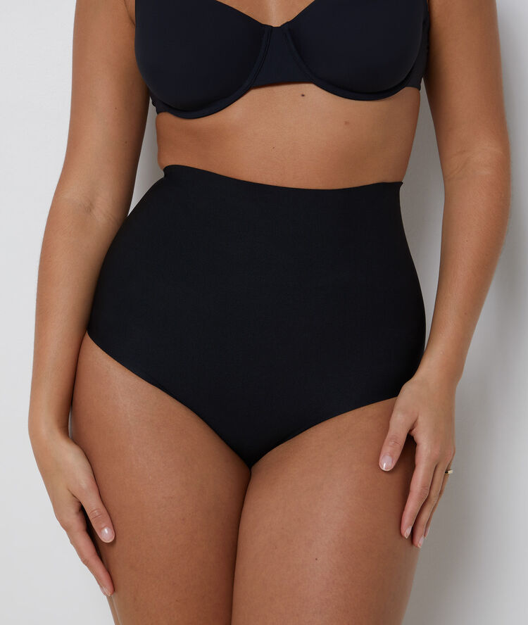 Culotte taille haute - maintien fort noir.