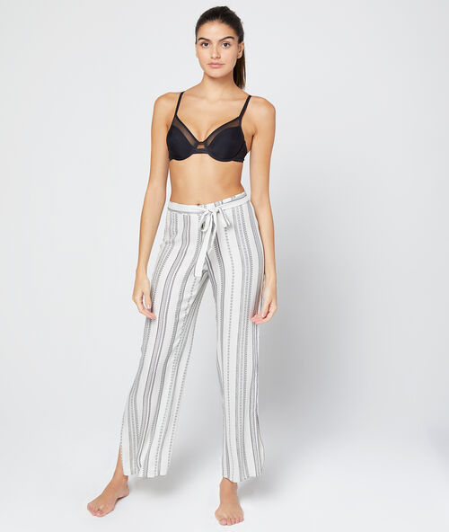 Striped trousers ecru.