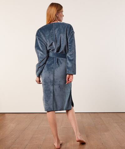 Velvet robe with faux fur lining;${refinementColor}