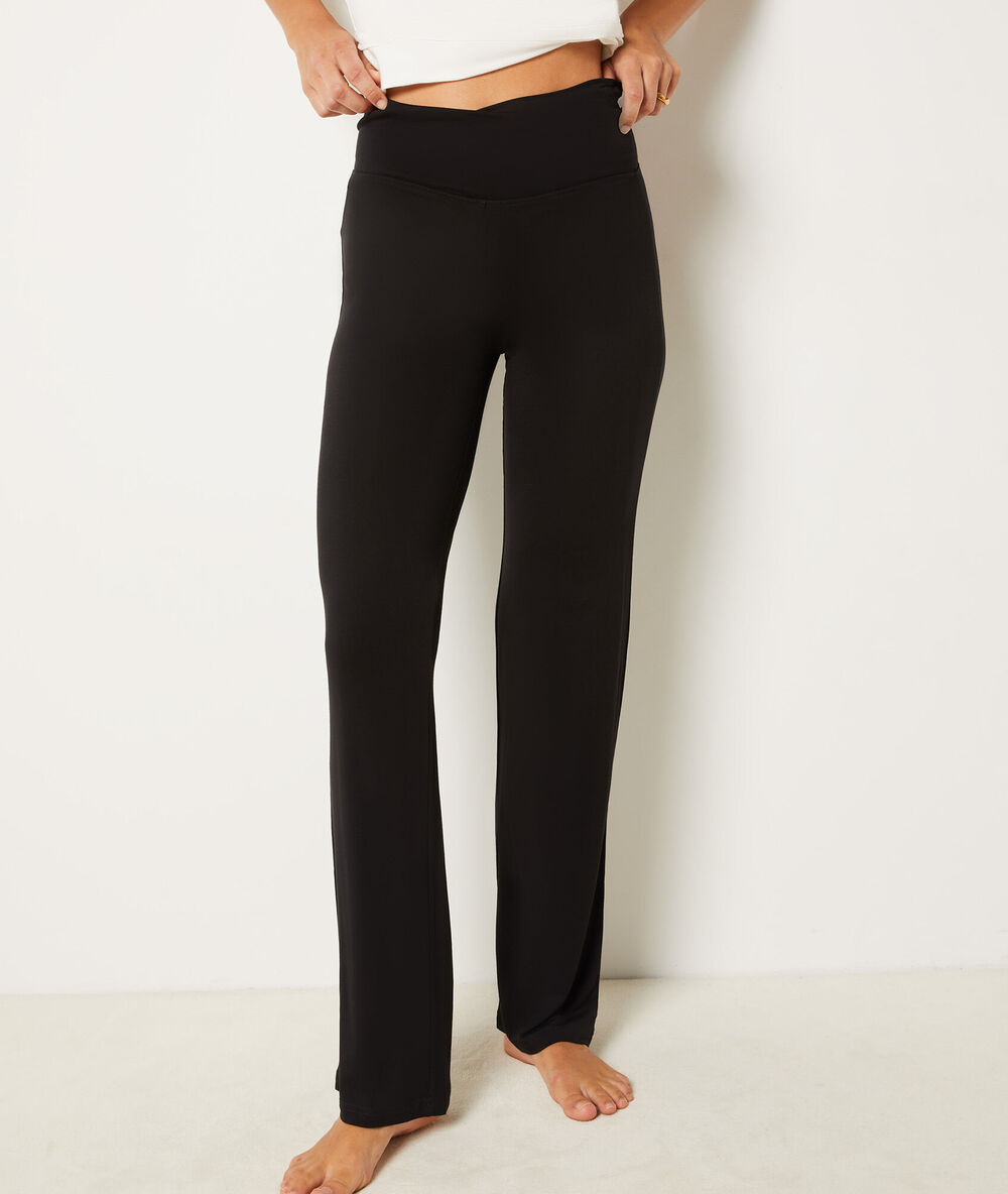Viscose pyjama pants black.