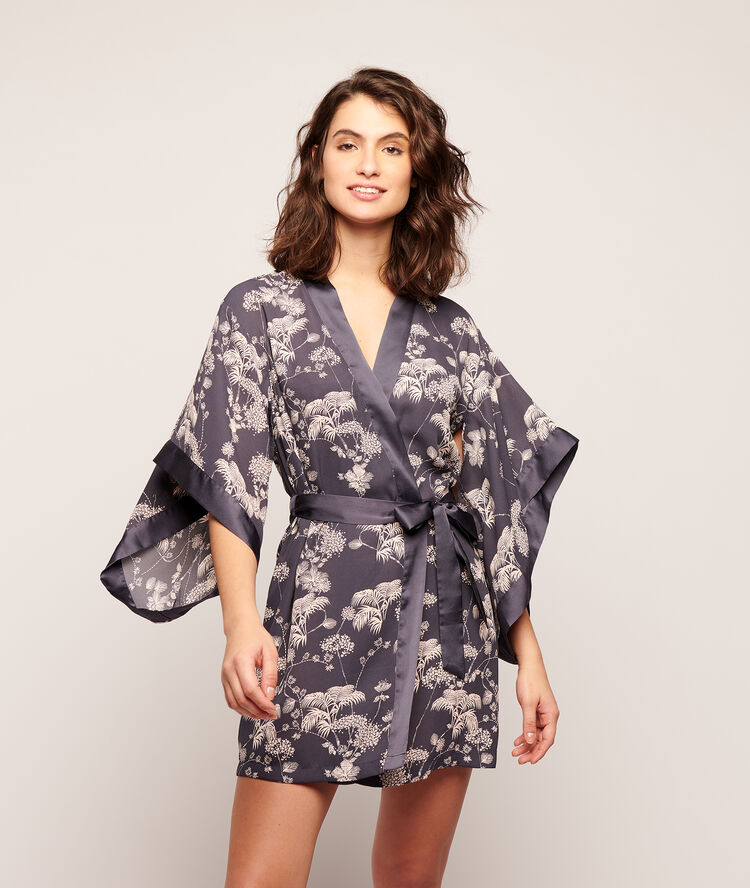 Floral print kimono navy.