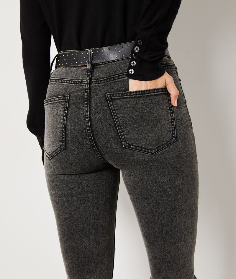 Skinny Jeans;${refinementColor}