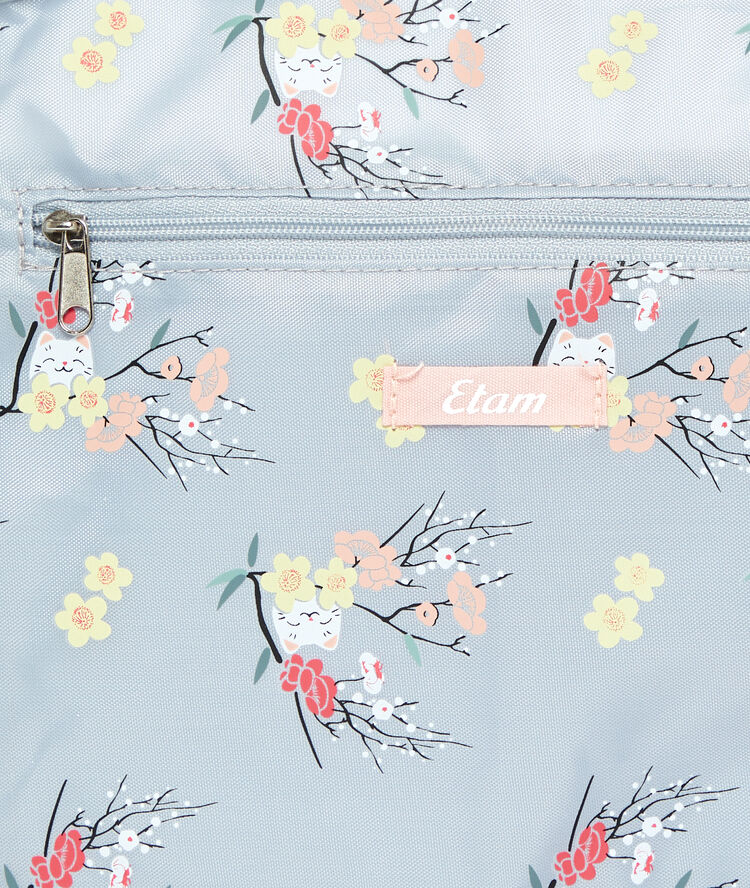 Make-up bag grey.