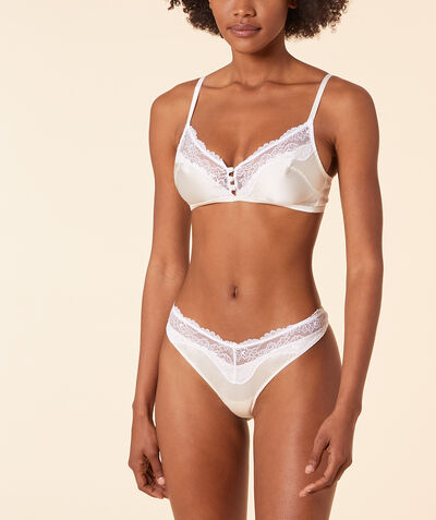 Silk and lace thong;${refinementColor}