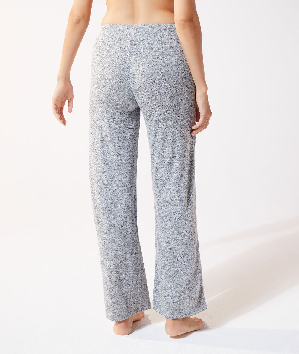 Pantalon avec poches gris.
