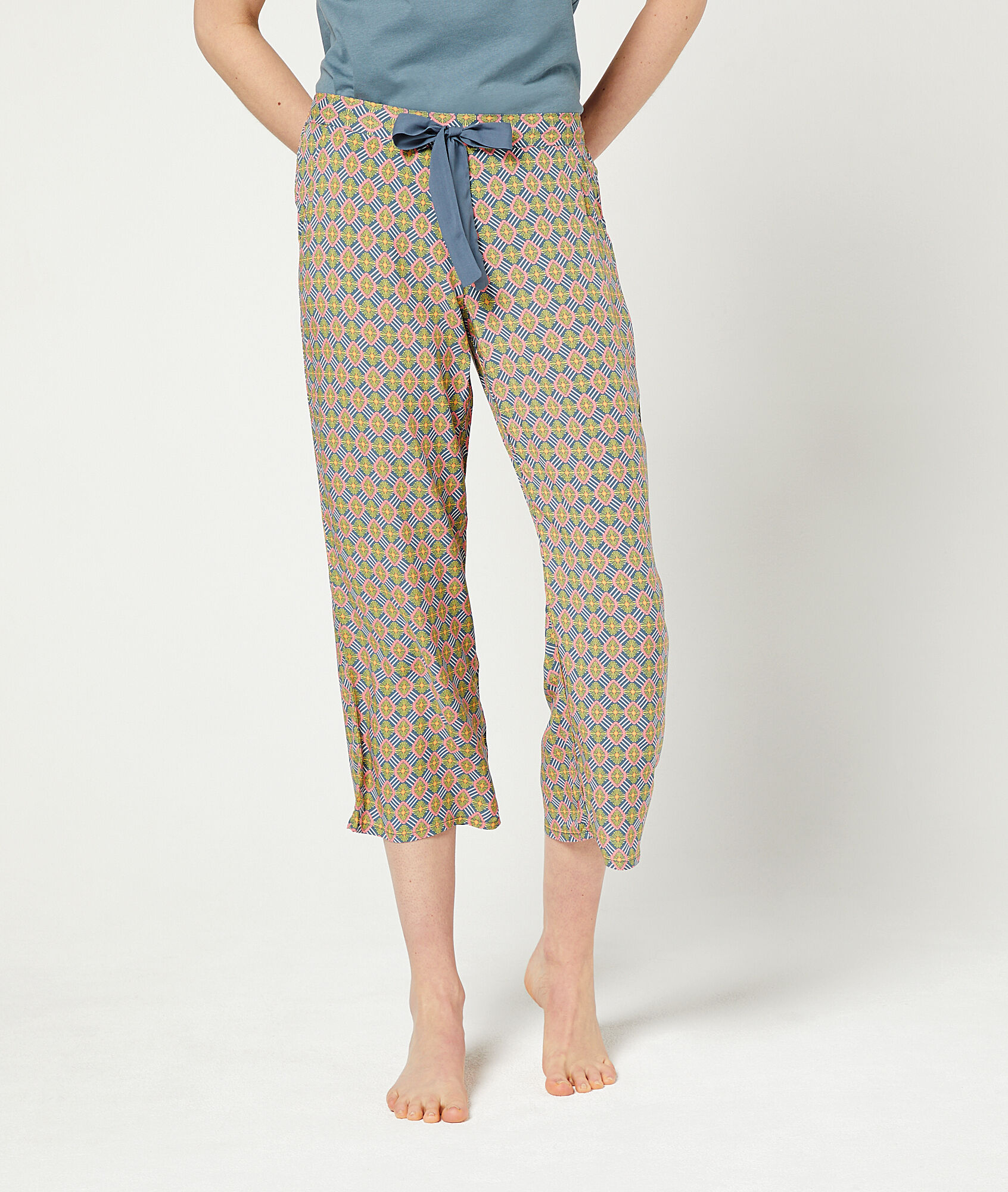 printed cropped trousers