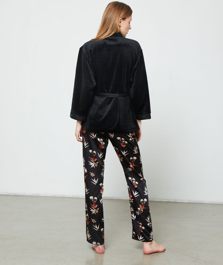 Three pieces pyjama black.