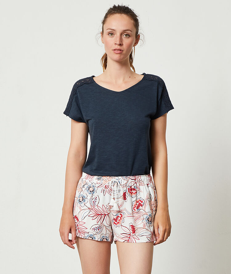 Short imprim&eacute; floral ecru.