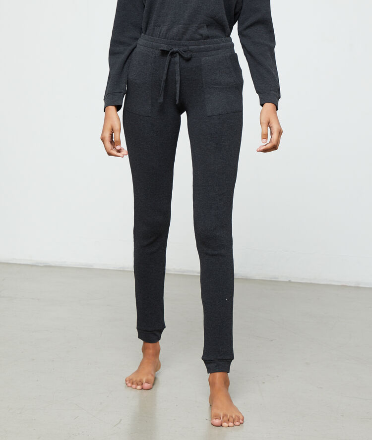 Pantalon homewear slim fit gris.
