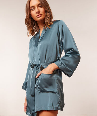 Fleece-lined satin robe   ;${refinementColor}