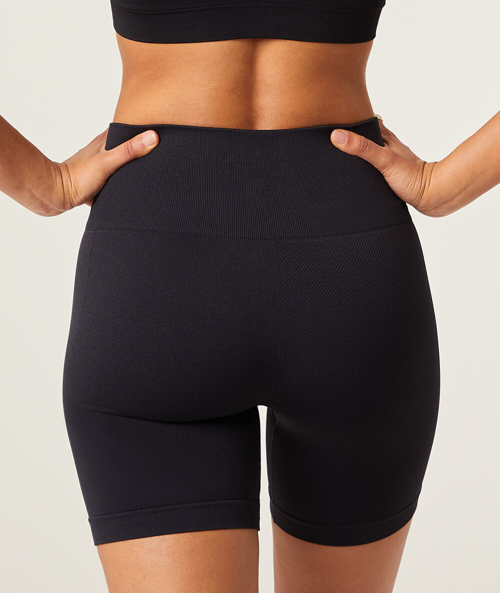 Cycling shorts black.