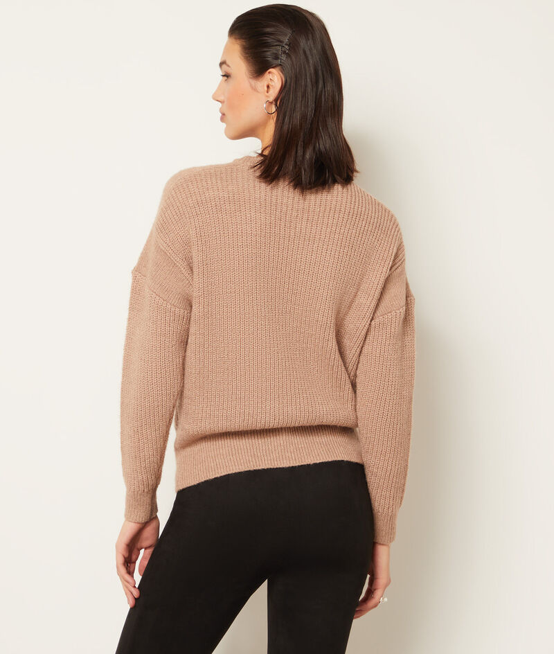 Knit sweater;${refinementColor}