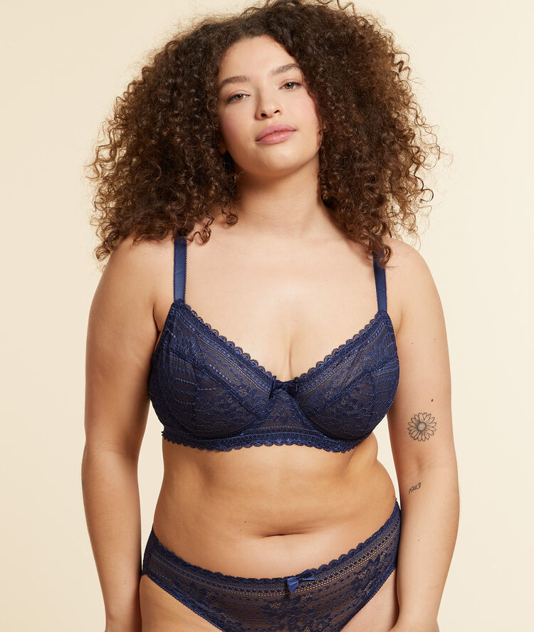 Soutien-gorge corbeille marine.