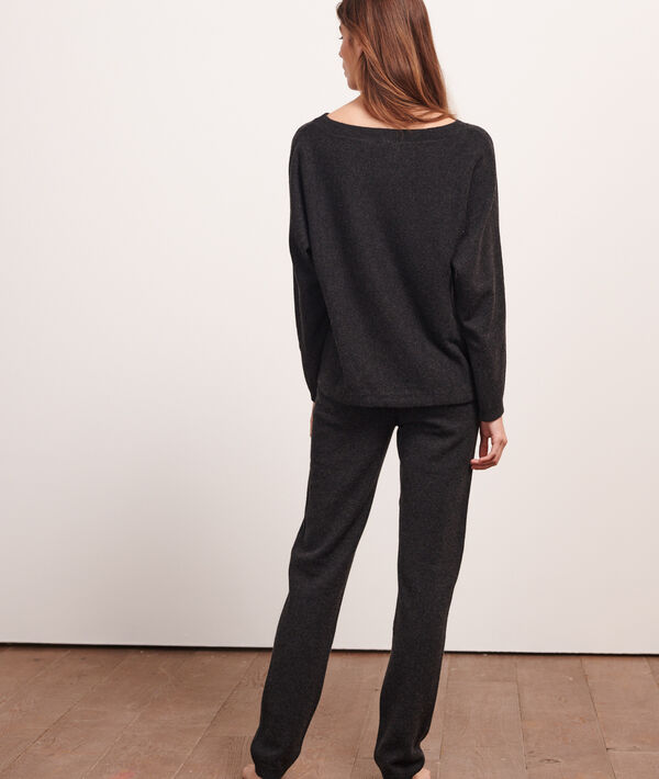 Cashmere trousers;${refinementColor}