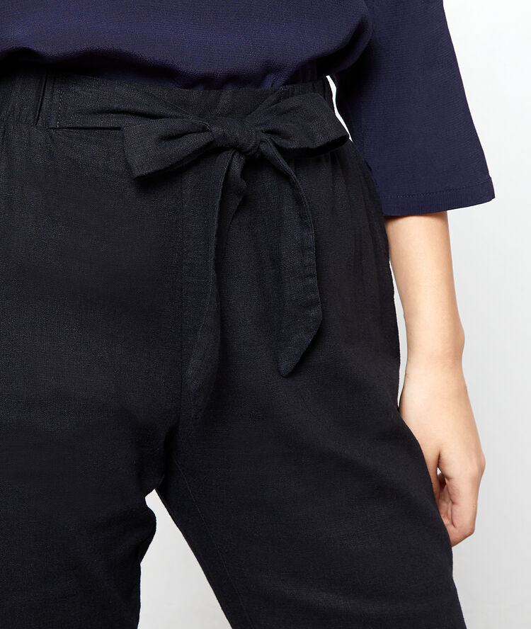 Peg trousers with tie detail black.