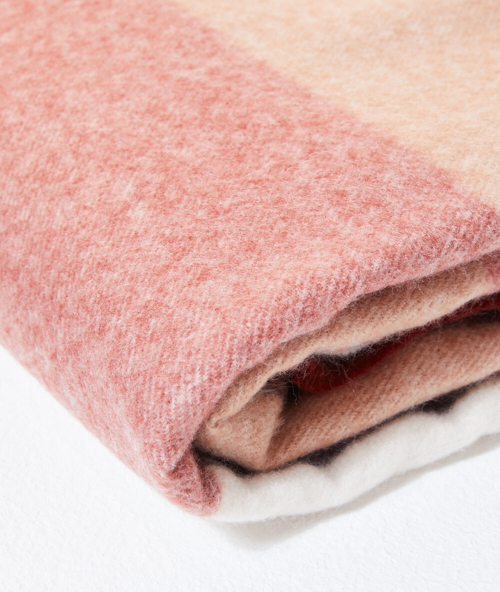 Plaid scarf  burgundy.