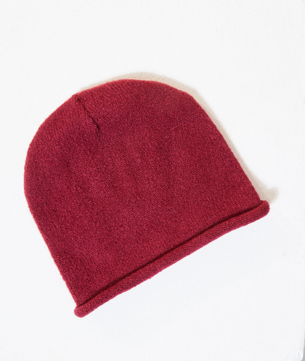 Bonnet rouge framboise.