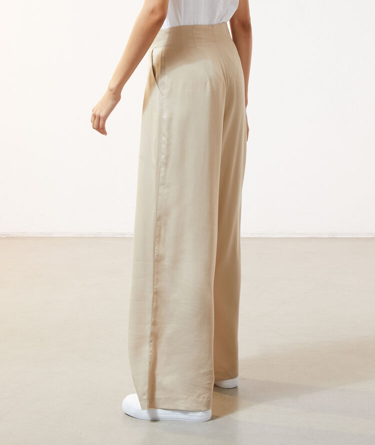 Pantalon large &agrave; nouer camel clair.