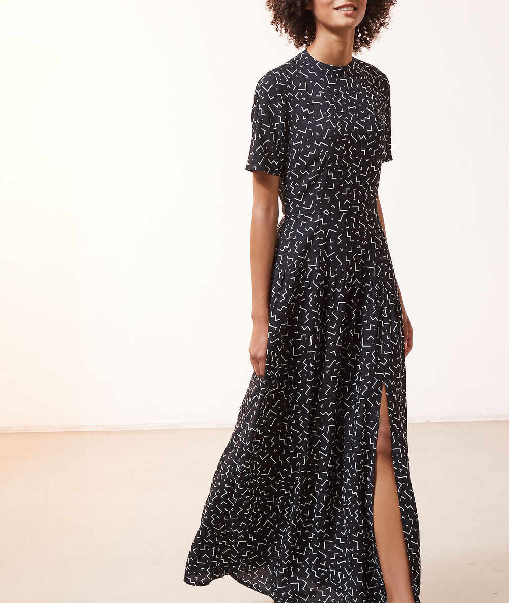 Robe longue imprim&eacute;s graphiques noir.